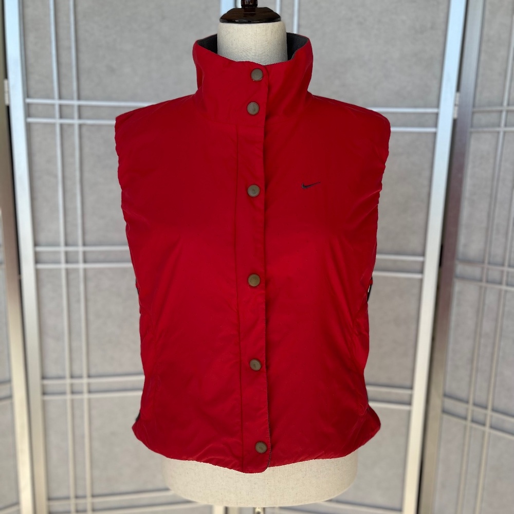 Nike Red Vest size M (8-10)